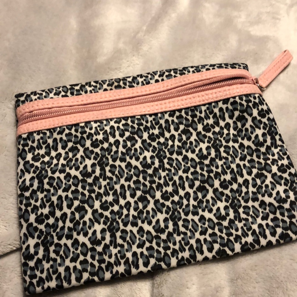 Frankie and johnnie makeup bag